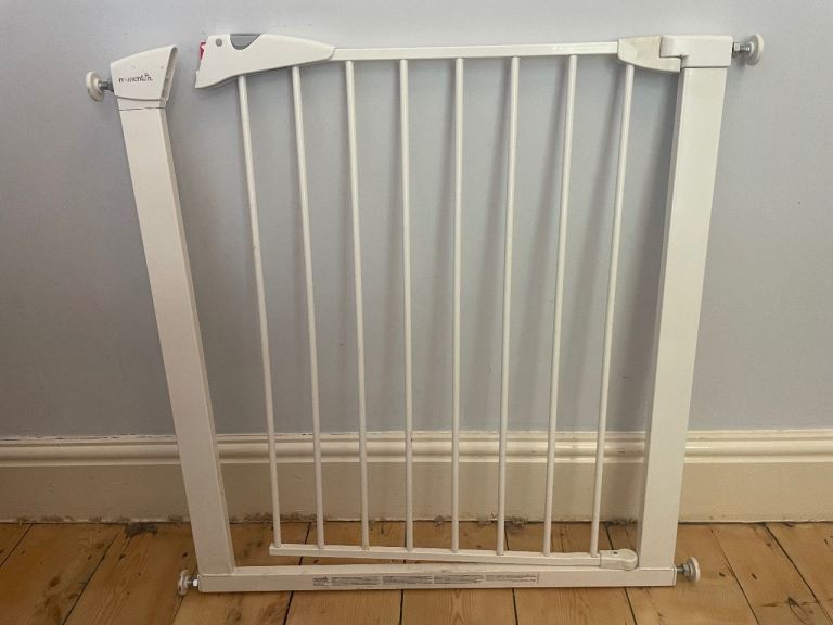 Munchkin Baby Gate - White, Good Condition