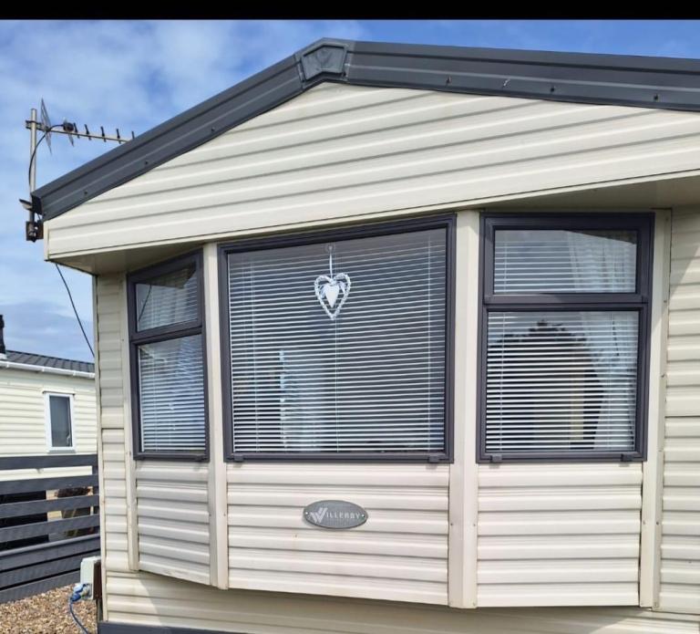 Willerby Static Caravan for sale 