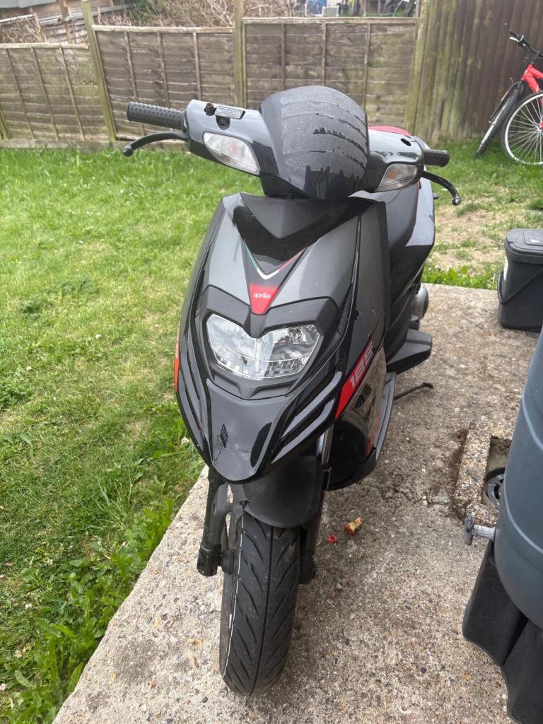 Aprilia, SR, 2014, 124 (cc)