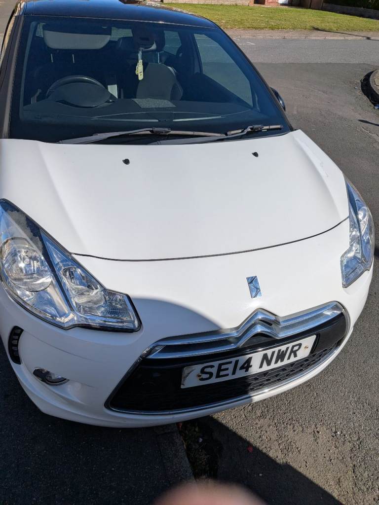 Citroen, DS3, Hatchback, 2014, Manual, 1560 (cc), 3 doors