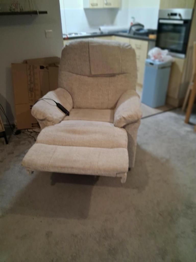 Cashew Maddox rise recline heat massage chair, £450.00 for Sale