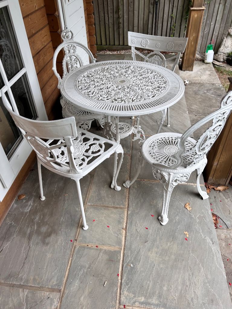 White Metal Garden Table and Chairs Set – Good Condition