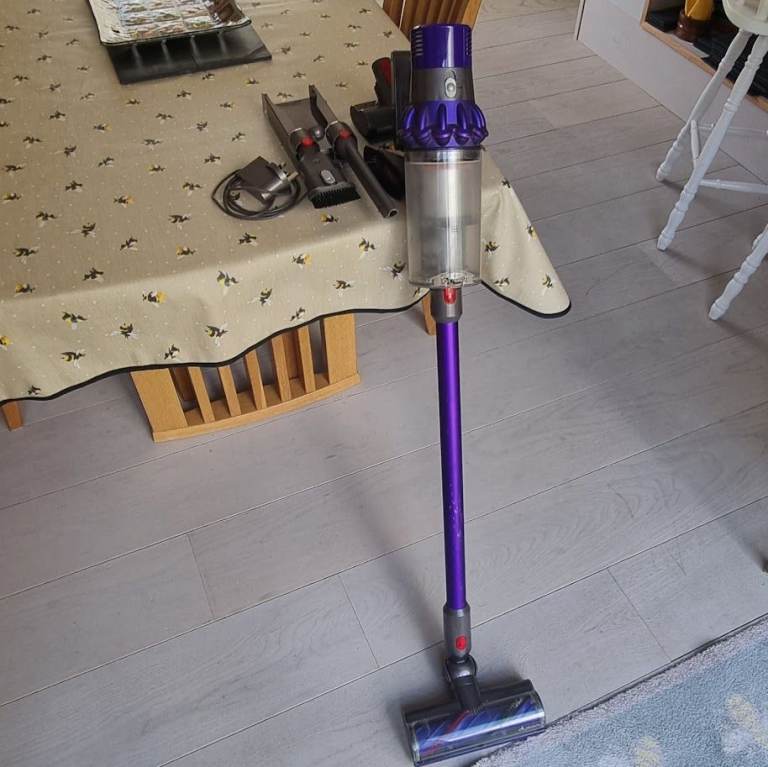 Dyson V10 Cyclone cordless vacuum cleaner