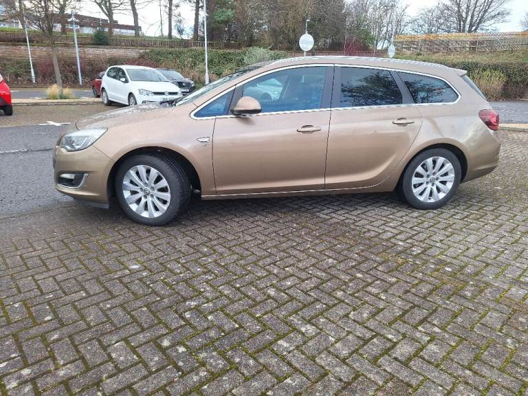 Vauxhall, ASTRA, Estate, 2014, Manual, 1956 (cc), 5 doors
