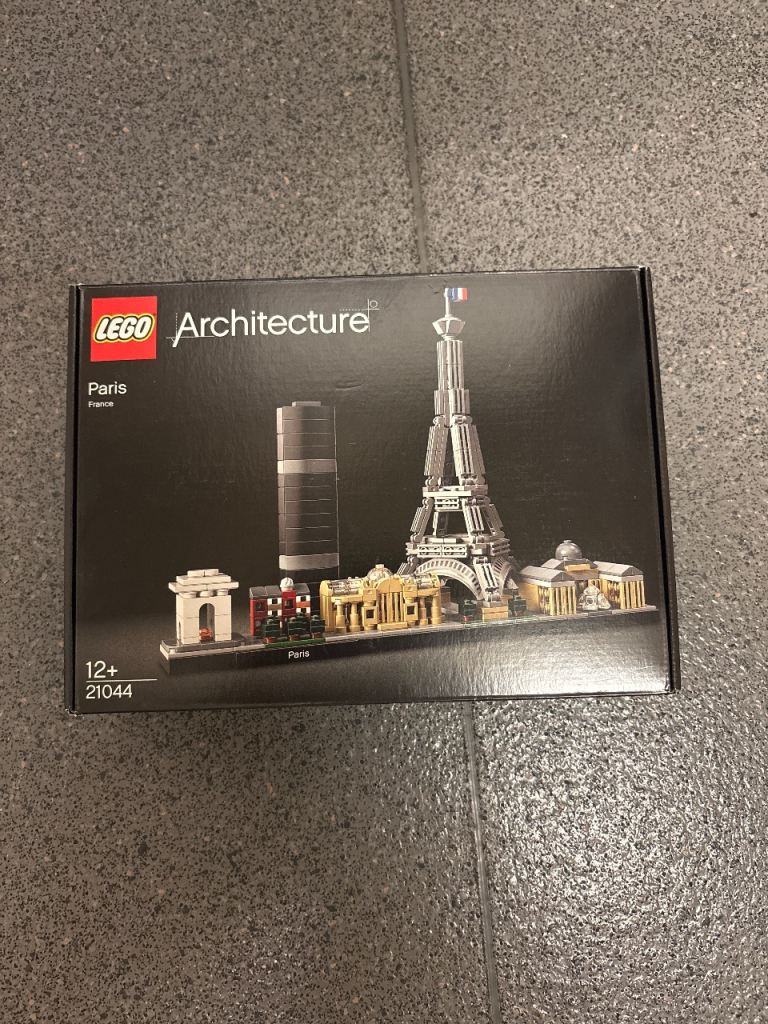 LEGO Architecture Paris 21044