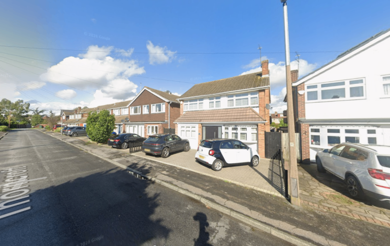 BENEFITS ACCEPTED - Studio Flat Available in Romford Havering RM11