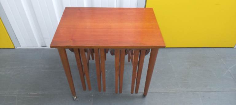 Retro Poul Hundevad nest of 5 tables 
