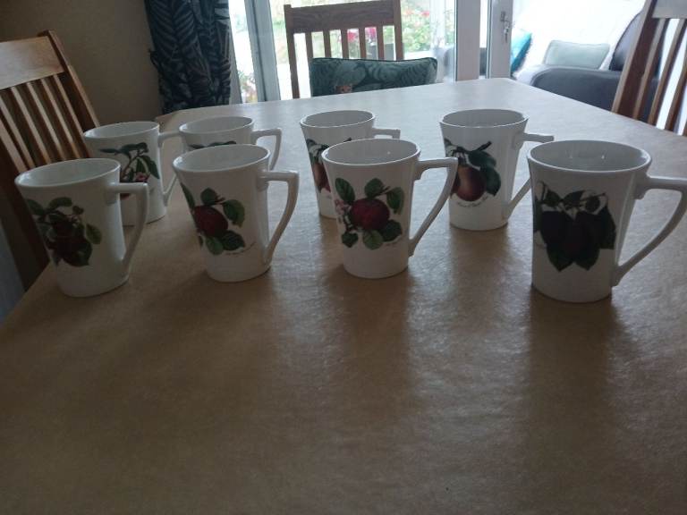 8 Portmeirion Pomona Mugs