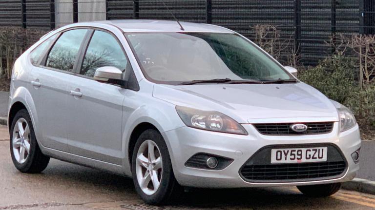 2009 Ford Focus 1.6 Zetec 5dr Auto HATCHBACK Petrol Automatic