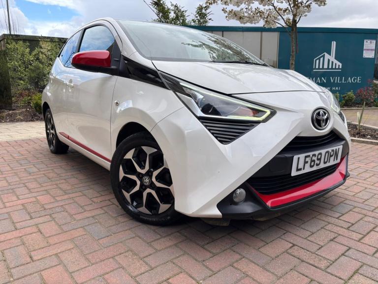 2019 Toyota AYGO 1.0 VVT-i x-trend Funroof x-shift Euro 6 5dr HATCHBACK Petrol Automatic