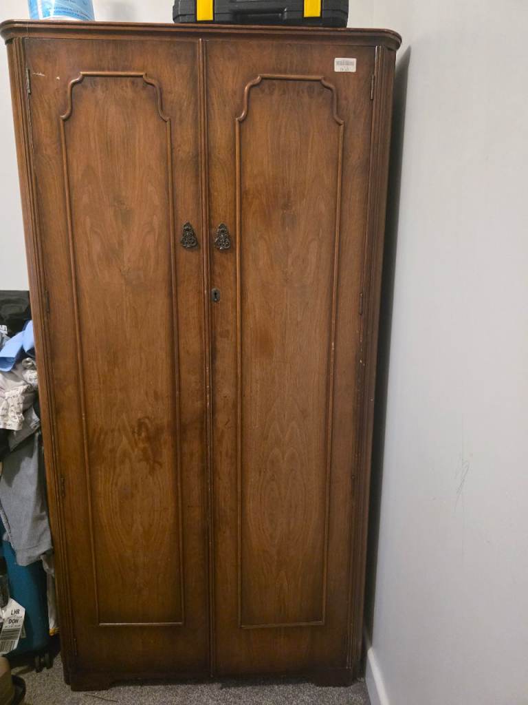 Wooden Wardrobe with Shelves – Good Condition