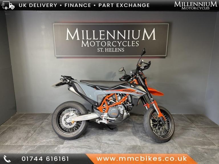 2023 KTM 690 SMCR SUPER MOTO