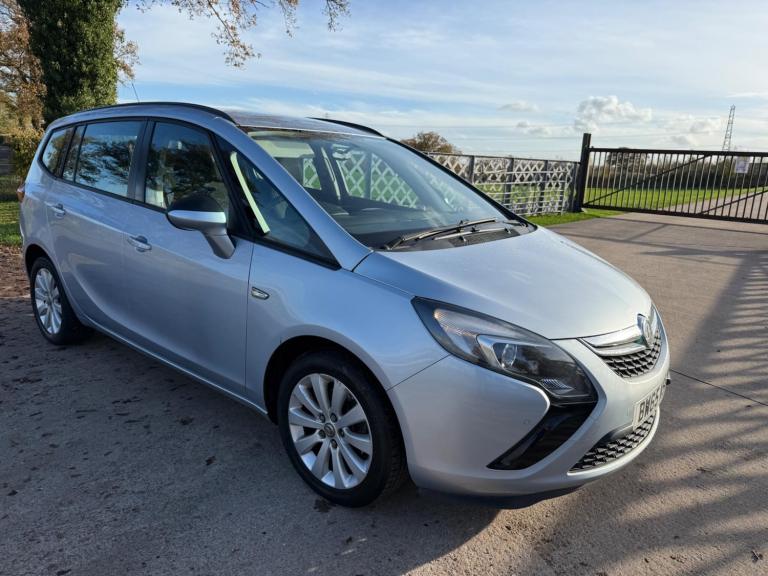 2016 Vauxhall Zafira 1.4T Design 5dr MPV PETROL Manual