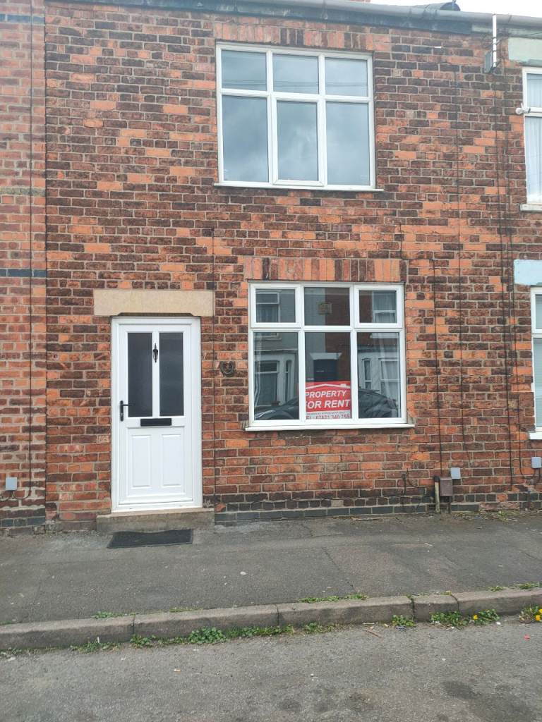 Three bedroom terrace houses in Grantham 