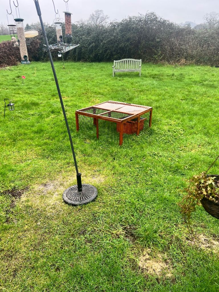 Rabbit guinea pig hutch
