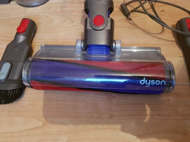 dyson v7 animal cordless vacuum cleaner Handheld filters washed and dried new battery