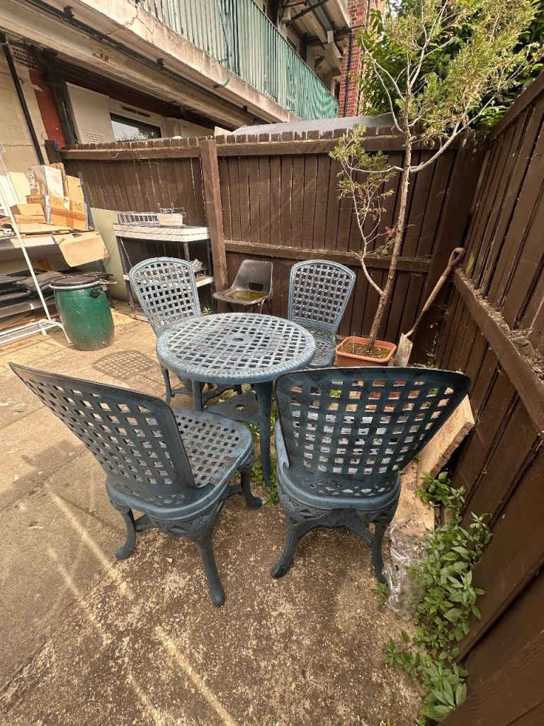 Garden patio set 4 chairs table no parasol