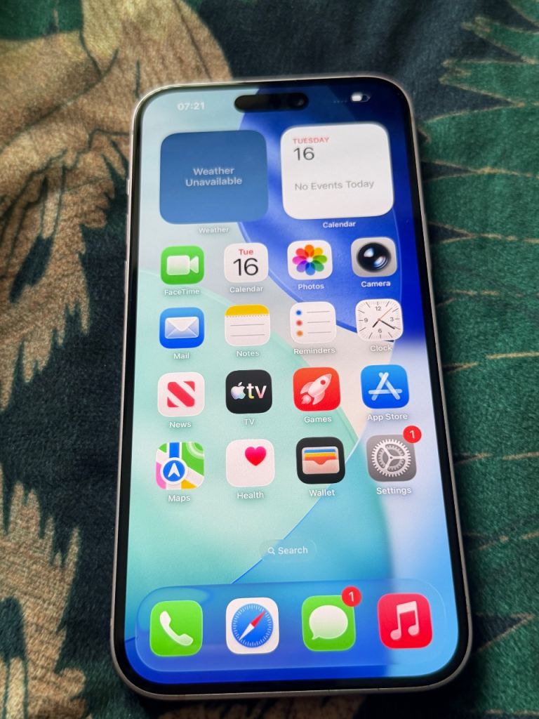 iPhone 15 plus 128GB unlocked pink 