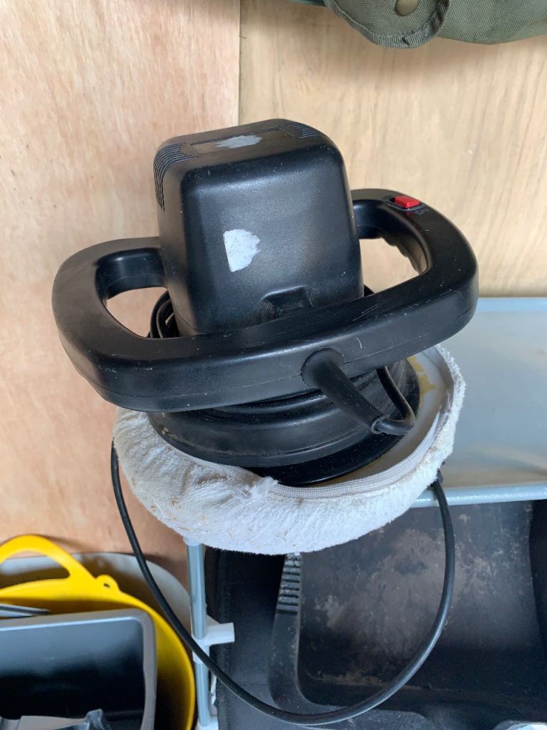 Electric Car Polisher/Buffer – Good Condition