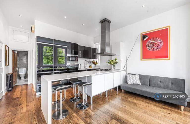 2 bedroom flat in Cleve Road, London, NW6 (2 bed) (#2701863)