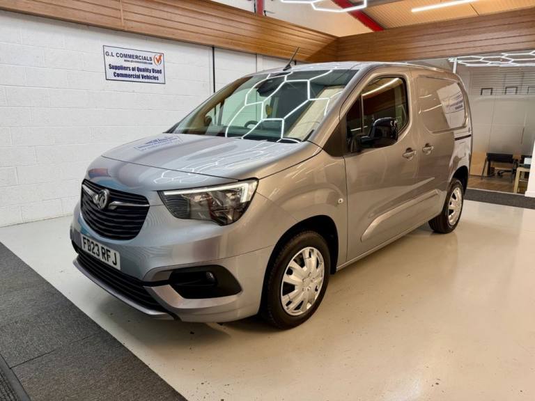 2023 23 VAUXHALL COMBO 1.5 TURBO D 2300 PRO L1 H1 EURO 6 * SAT NAV 3 SEATER * DI