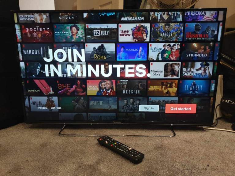 Smart Panasonic 40 inch TV 