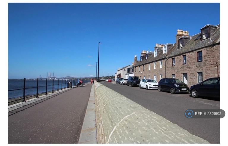 2 bedroom flat in Broughty Ferry, Dundee, DD5 (2 bed) (#2821692)