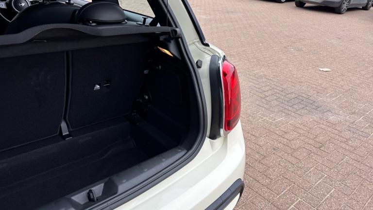 2022 MINI Hatch 2.0 Cooper S Exclusive 3dr Auto Petrol Hatchback Hatchback Petrol Automatic