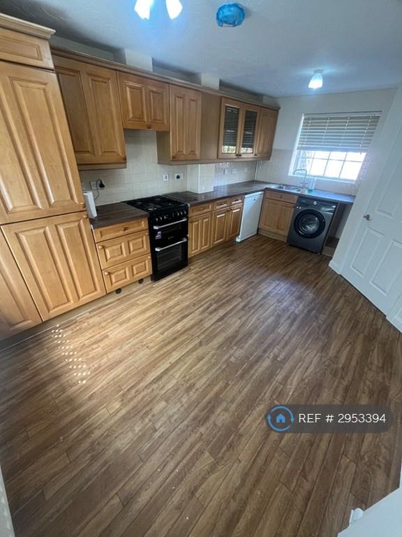3 bedroom house in Morgraig Avenue, Newport, NP10 (3 bed) (#2953394)