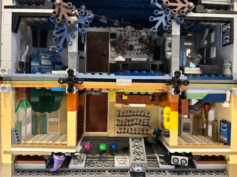 Lego 75810 stranger things upside down set 8 figures instructions box RARE RETIRED