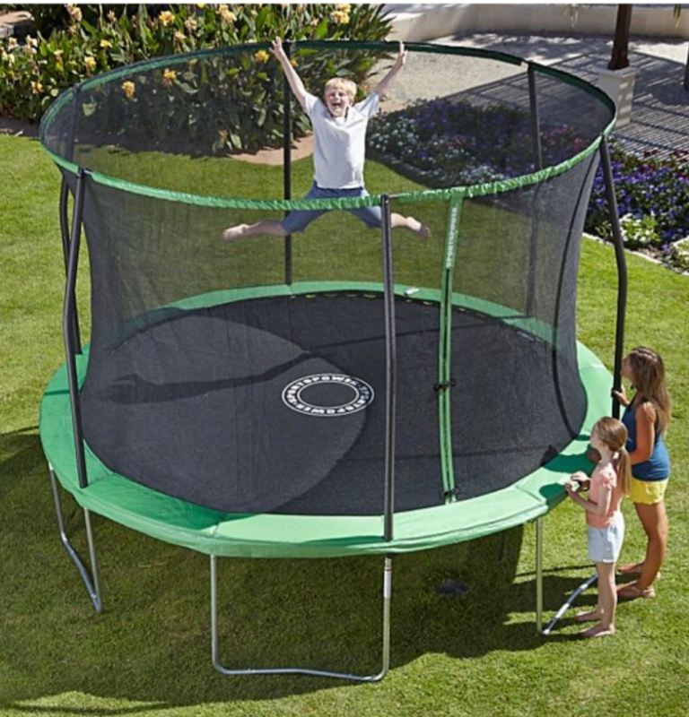 Large trampoline 