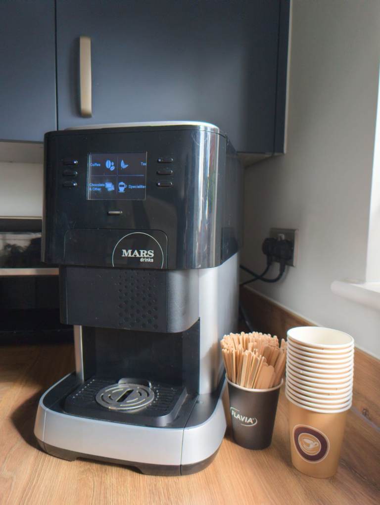 Mars Flavia Creation 500 Hot Drinks Machine with Sachet Merchandiser