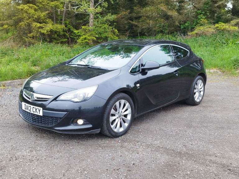Vauxhall, ASTRA GTC,SRI 1.6 TURBO PETROL 180 BHP Hatchback, 2012, Manual, 1598 (cc), 3 doors