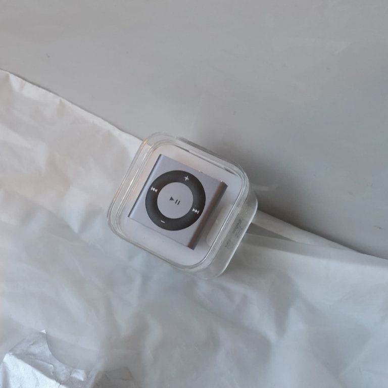 2GB Space Grey Apple iPod Shuffle
