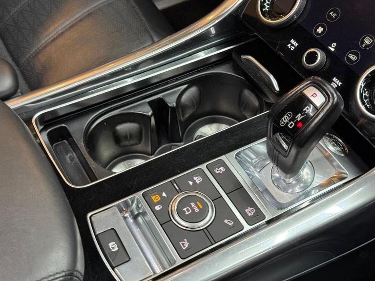2020 Land Rover Range Rover Sport 3.0 SD V6 Autobiography Dynamic Auto 4WD Euro 6 (s/s) 5dr ESTAT...