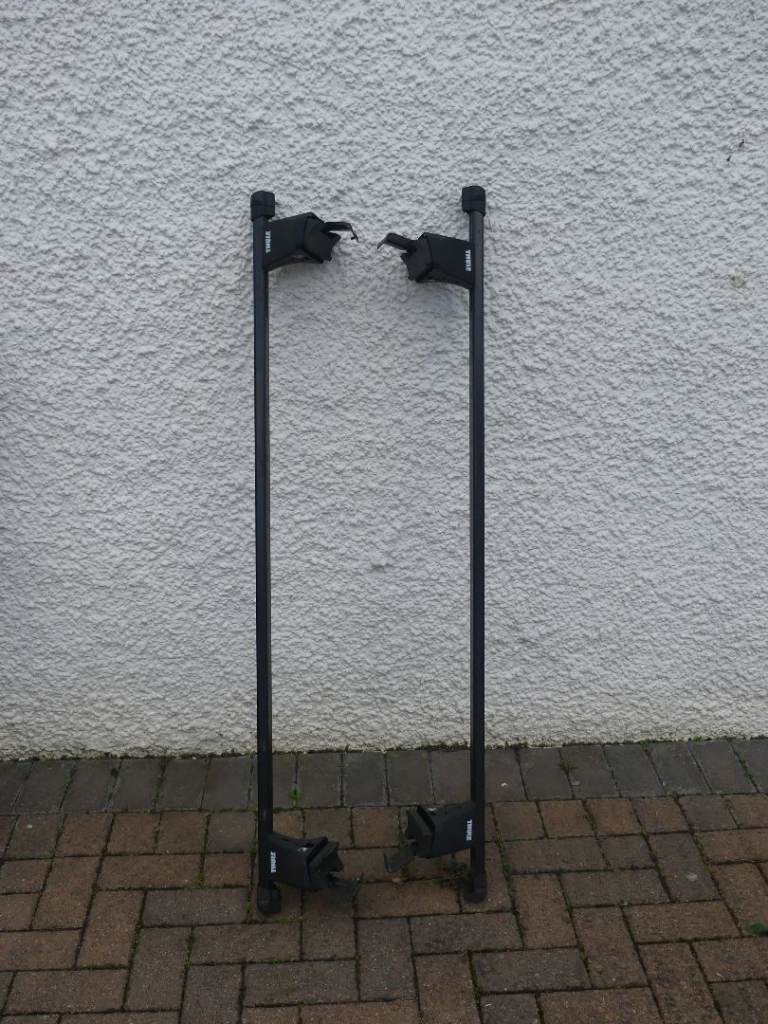 Thule Rapid System 127 cm roof bars, with 750 foot pack and fitting kit for VW Golf