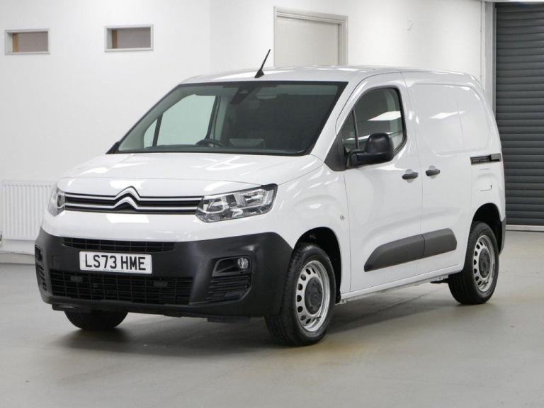 image for 2024 CITROEN BERLINGO 1.5 BLUEHDI 130 BHP SWB EAT8 AUTOMATIC ENTERPRISE ( NO VAT