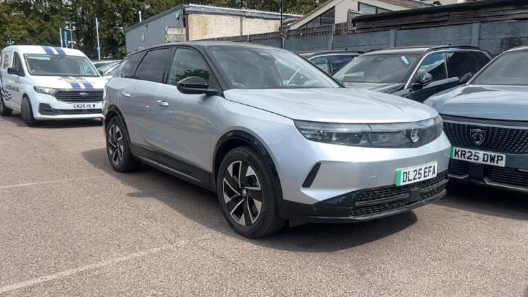 2025 Vauxhall Grandland 73kWh GS SUV 5dr Electric Auto (213 ps) SUV Electric Automatic