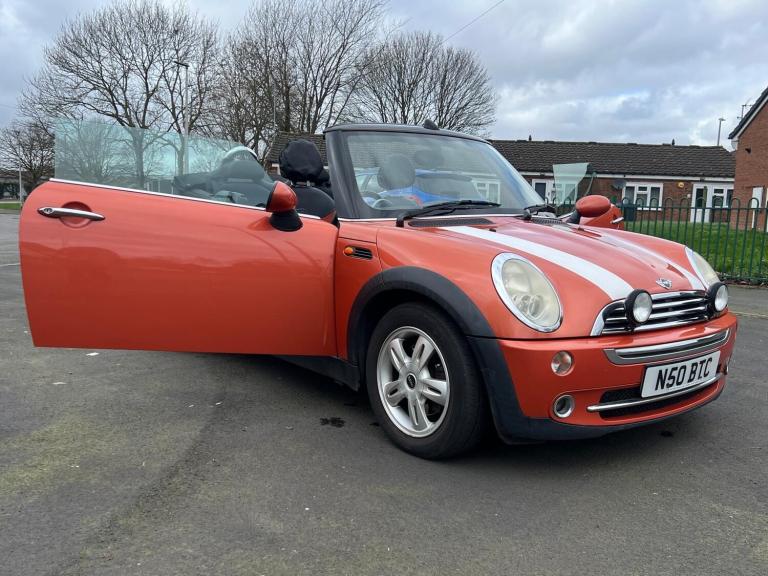 2005 MINI Convertible 1.6 Cooper 2dr Auto CONVERTIBLE Petrol Automatic