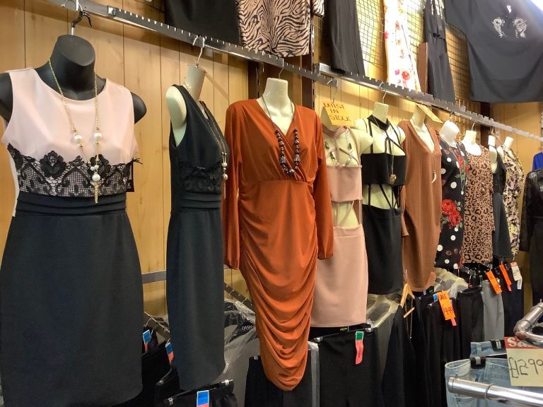 ✅ SHOP FITTINGS SHOES CLOTHES HOOKS SHELVES RACKS BRACKETS MANNEQUINS 