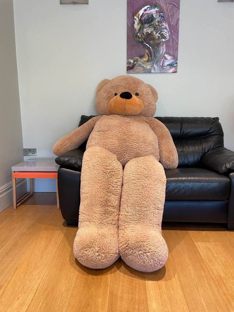 Giant 200cm Teddy Bear – Very Soft – Excellent Condition
