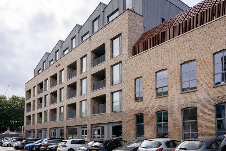 Retail | Shop | Cafe | Bar Restaurant Unit | Creative Space | Commercial Unit in Prime Hackney E9