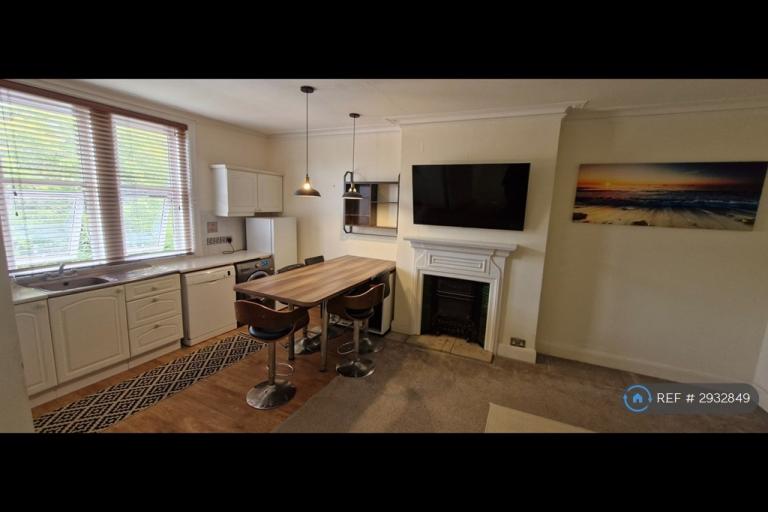 1 bedroom flat in Norfolk Road, Littlehampton, BN17 (1 bed) (#2932849)