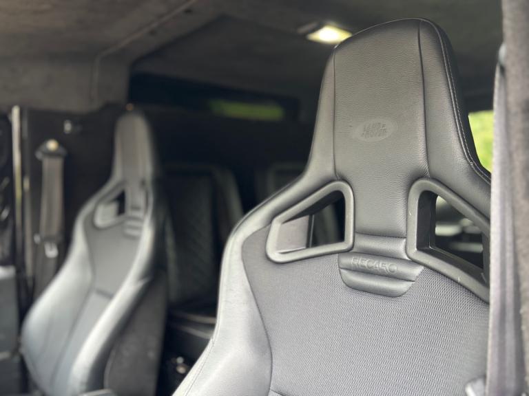 2007 Land Rover Defender 90 2.4 TDCi Puma Black Hard Top 6 Seats RECARO Twisted
