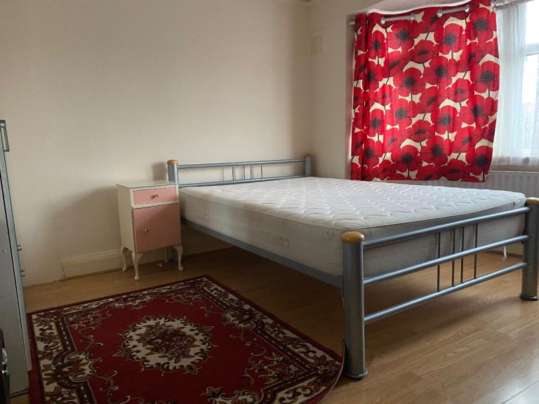 Double room to let in Harrow 