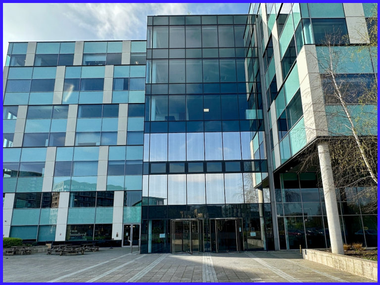 London - W4 5YA, Serviced office to rent at 3 Chiswick Park