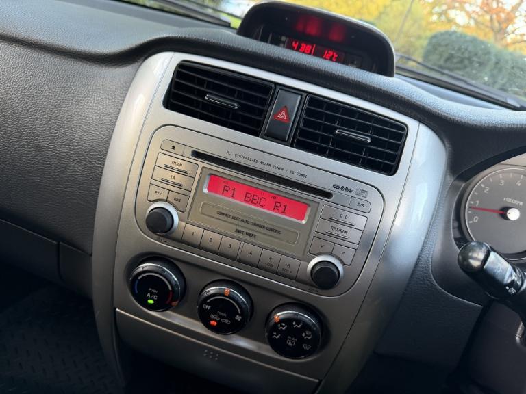 SUZUKI LIANA 1.6 GLX 2004