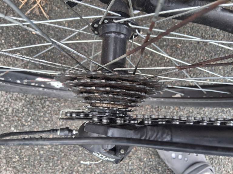 Stirratcami Instinct Mountain Bike — 26" — Needs Chain Adjustment
