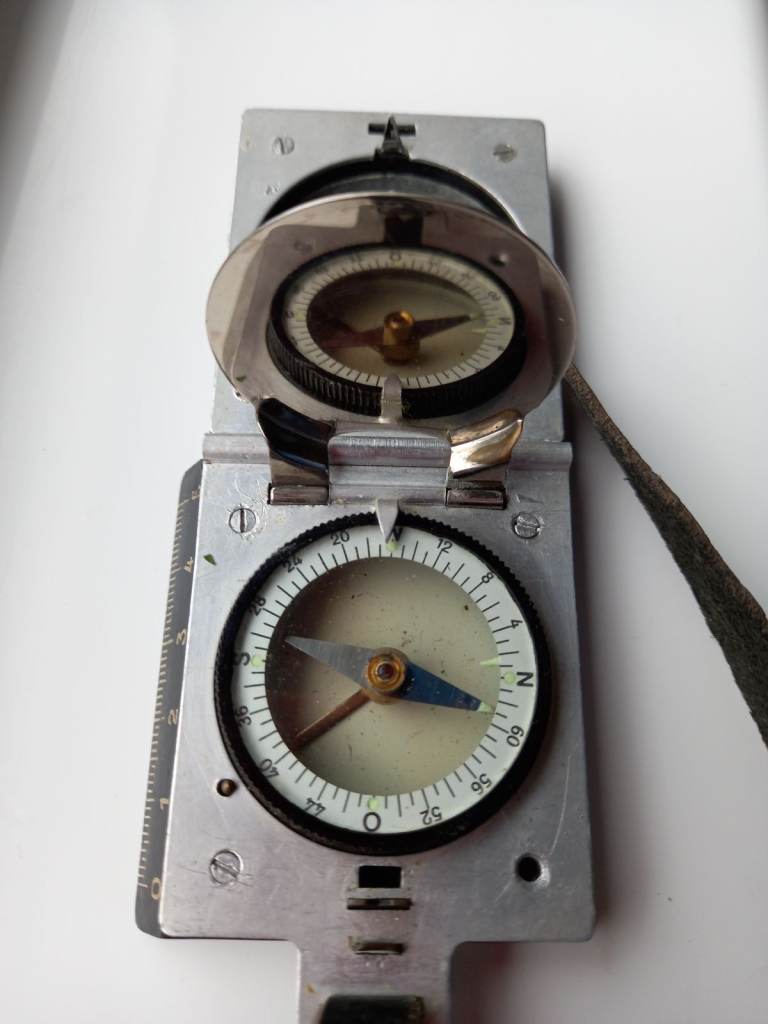Collectable bakelite military compass