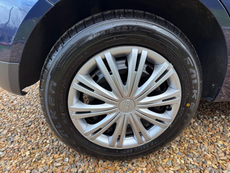 2002 Ford Fiesta 1.3 LX 5dr Petrol